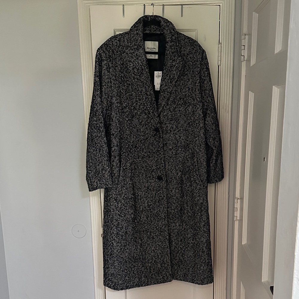 Abercrombie & Fitch Black and White Patterned Coat